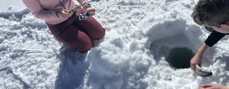 Frutt Entdecken Winter Eisfischen Hero